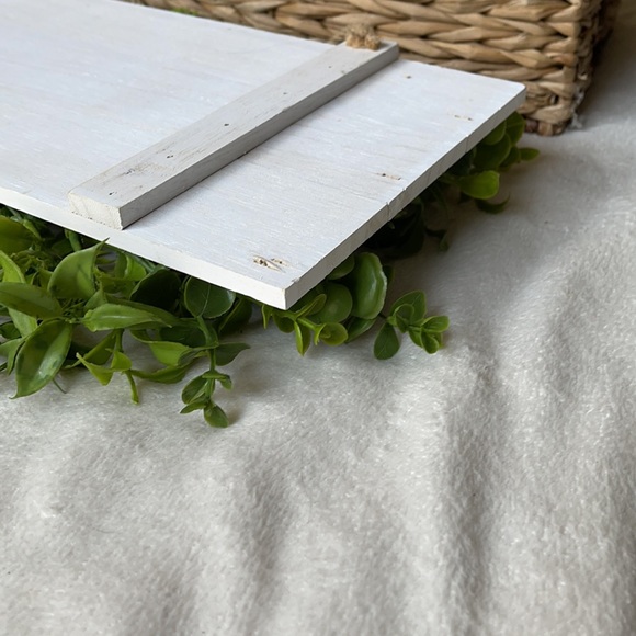 Farmhouse Whitewash Leaves Welcome Sign - Picture 6 of 8